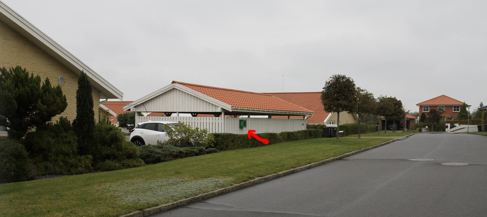 Hjertestarterens placering er ved nr. 5 Image